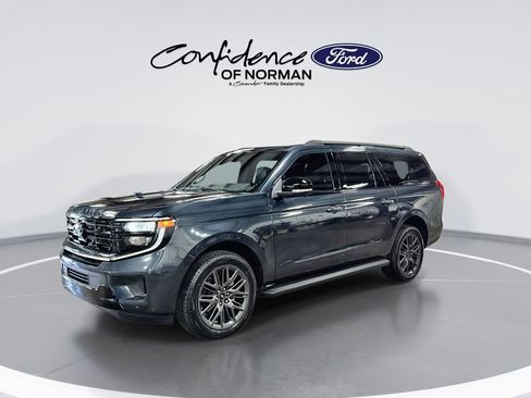New 2026 Ford Expedition Max Platinum w/ Stealth Appearance Package image 4