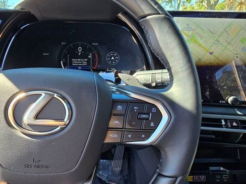 Used 2025 Lexus RX 350 Premium w/ Accessory Package (Z1) FWD image 19