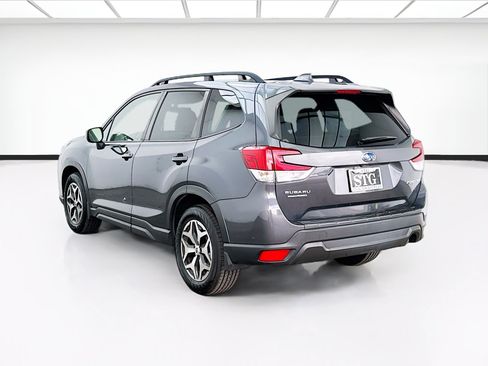 Used 2023 Subaru Forester Premium w/ Popular Package #2 AWD/4WD image 6