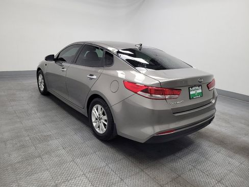 Used 2016 Kia Optima LX w/ LX Convenience Package FWD image 5