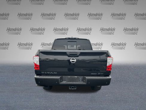 Used 2024 Nissan Titan SV w/ SV Convenience Package image 6