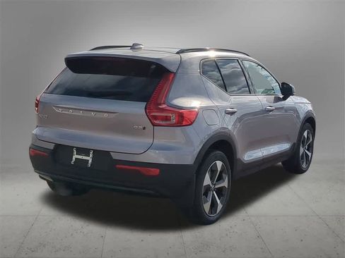 New 2026 Volvo XC40 B5 Plus w/ Protection Package Premier image 6