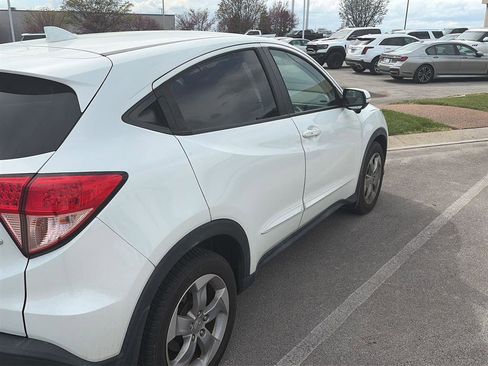 Used 2016 Honda HR-V EX image 5