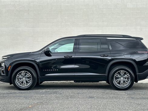 Used 2026 Chevrolet Traverse LT w/ Driver Confidence Package FWD image 7