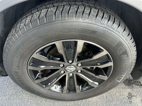 Used 2018 Nissan Armada Platinum w/ Captain Seat Package RWD image 10