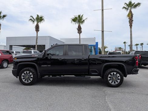 Used 2024 Chevrolet Silverado 2500 Custom AWD/4WD image 6