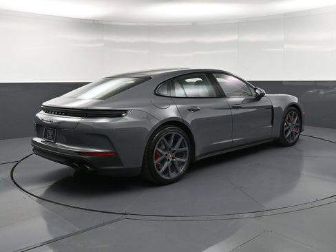 Certified 2025 Porsche Panamera 4S AWD/4WD image 8