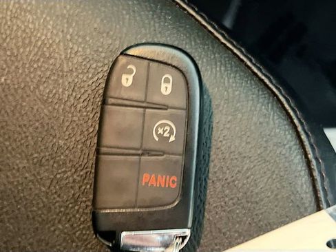 Used 2023 Jeep Compass Limited w/ Elite Group AWD/4WD image 33