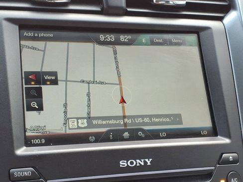 Used 2016 Ford Fusion Titanium AWD/4WD image 9