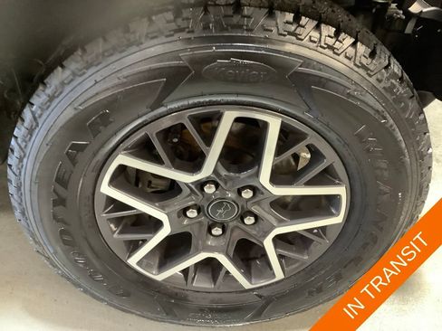 Used 2024 Jeep Wrangler Unlimited Sahara w/ Technology Group AWD/4WD image 12