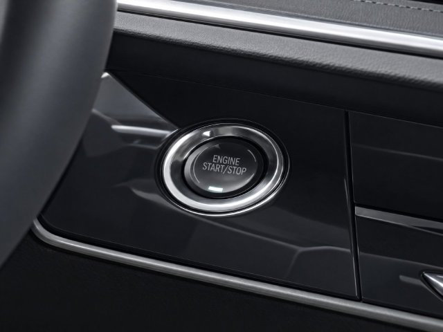 Used 2025 Buick Envision Preferred AWD/4WD image 22