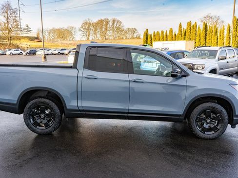 New 2026 Honda Ridgeline Black Edition image 5