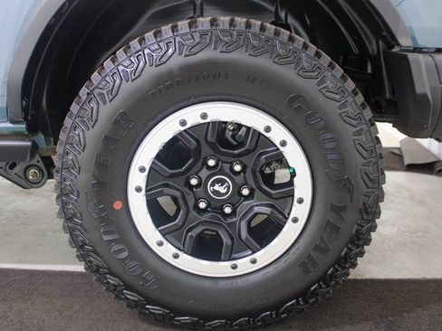 Used 2022 Ford Bronco Badlands w/ Sasquatch Package image 28