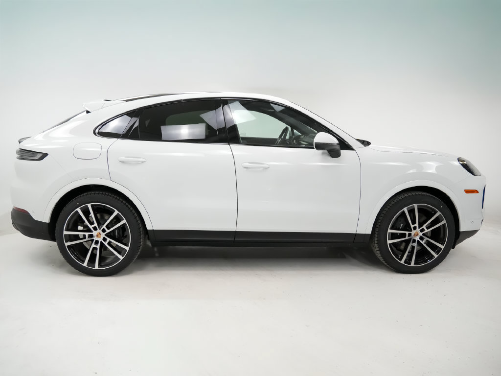 Certified 2026 Porsche Cayenne Coupe AWD/4WD image 9