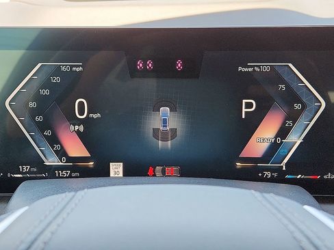 Used 2025 BMW X7 xDrive40i w/ Executive Package image 9