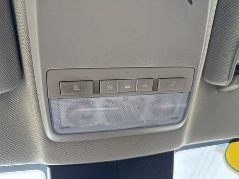 Used 2018 Buick Encore Preferred image 19