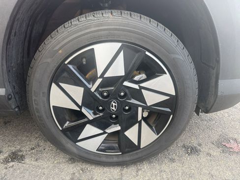 Used 2025 Hyundai Kona SEL image 30