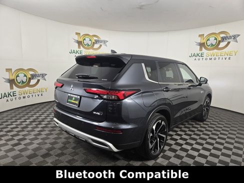 New 2025 Mitsubishi Outlander SE image 7