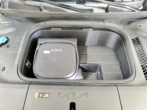 Used 2024 Kia EV9 Land AWD/4WD image 33