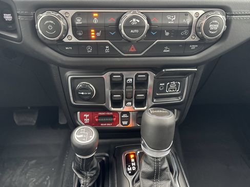New 2026 Jeep Gladiator Rubicon AWD/4WD image 17