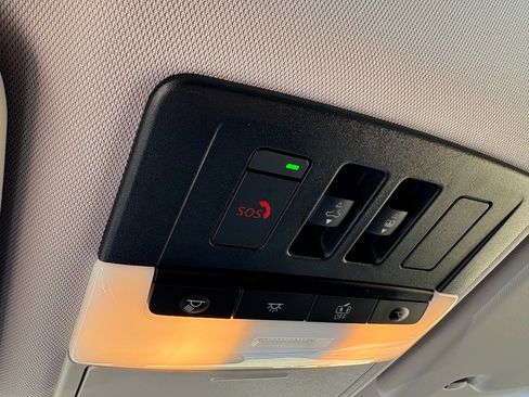 Used 2024 Mitsubishi Outlander SEL image 27