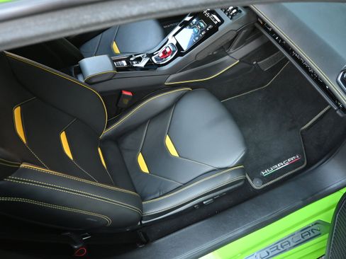 Used 2021 Lamborghini Huracan EVO RWD image 80