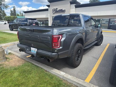 Used 2019 Ford F150 Raptor w/ Equipment Group 802A Luxury AWD/4WD image 2