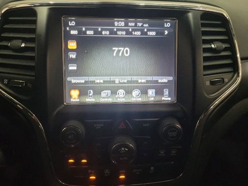 Used 2017 Jeep Grand Cherokee Altitude AWD/4WD image 25