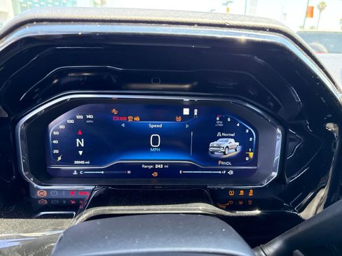 Used 2023 Chevrolet Silverado 1500 LT RWD image 27