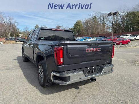 Certified 2025 GMC Sierra 1500 SLT image 4