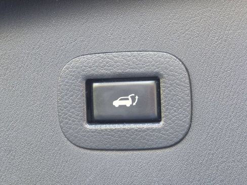 Used 2020 Nissan Armada SL w/ Premium Package AWD/4WD image 18