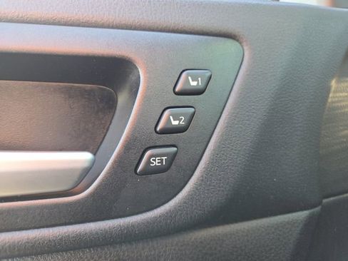 Used 2018 Toyota Highlander Limited image 11