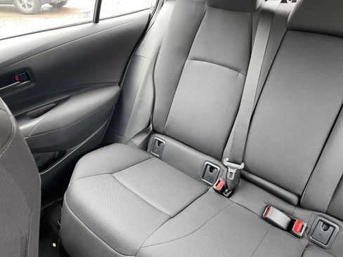 Used 2025 Toyota Corolla LE image 37