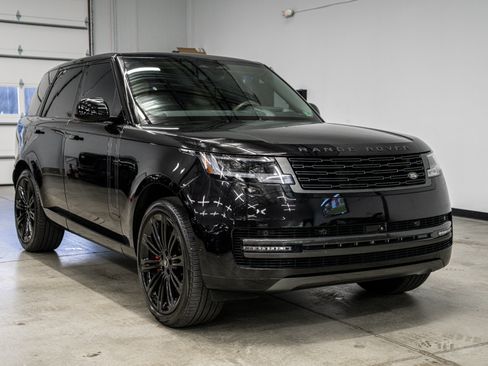 Used 2024 Land Rover Range Rover Autobiography AWD/4WD image 3