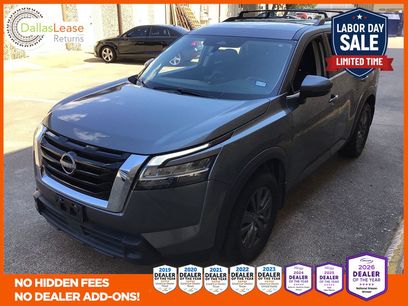Used 2022 Nissan Pathfinder SV