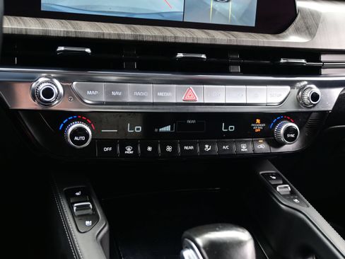 Used 2023 Kia Telluride SX FWD image 23