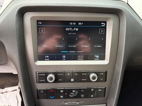 Used 2012 Ford Mustang GT Premium RWD image 18