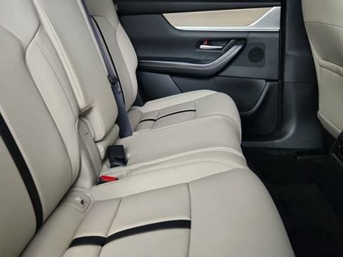 New 2026 MAZDA CX-90 Plug-In Hybrid w/ Preferred AWD/4WD image 32