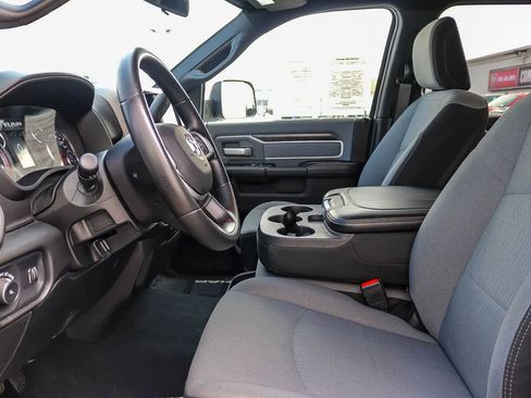 Used 2022 RAM 2500 Big Horn AWD/4WD image 18