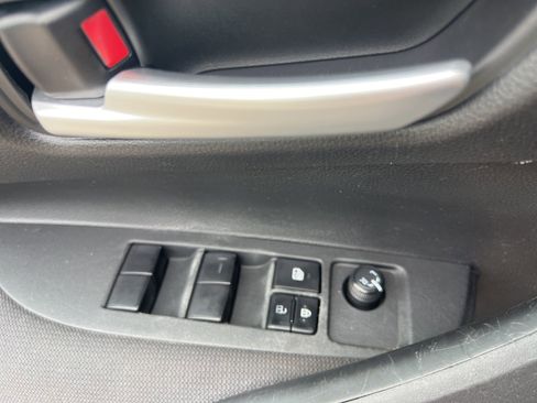 Used 2020 Toyota Corolla LE w/ LE Convenience Package FWD image 22