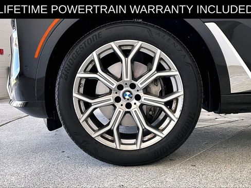 Used 2025 BMW X7 xDrive40i AWD/4WD image 12