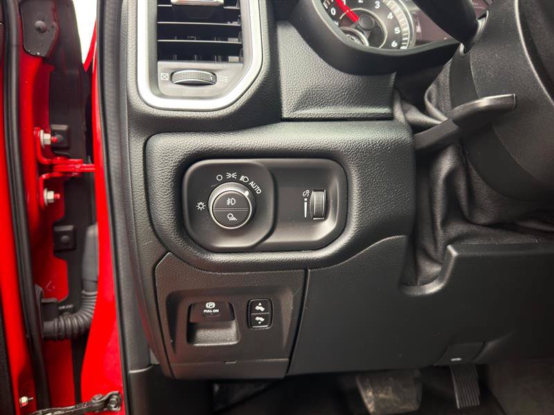 Used 2020 RAM 1500 Big Horn RWD image 13