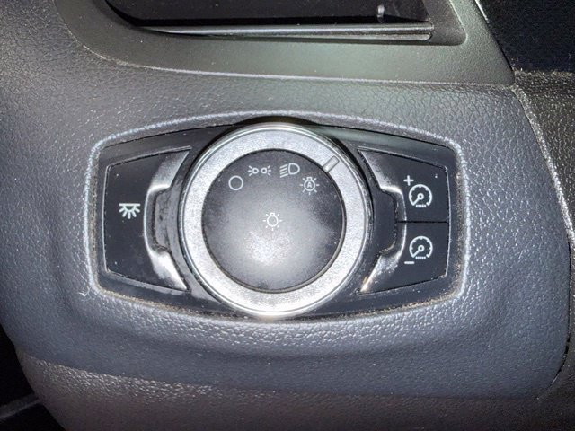 Used 2013 Ford Edge SE FWD image 16
