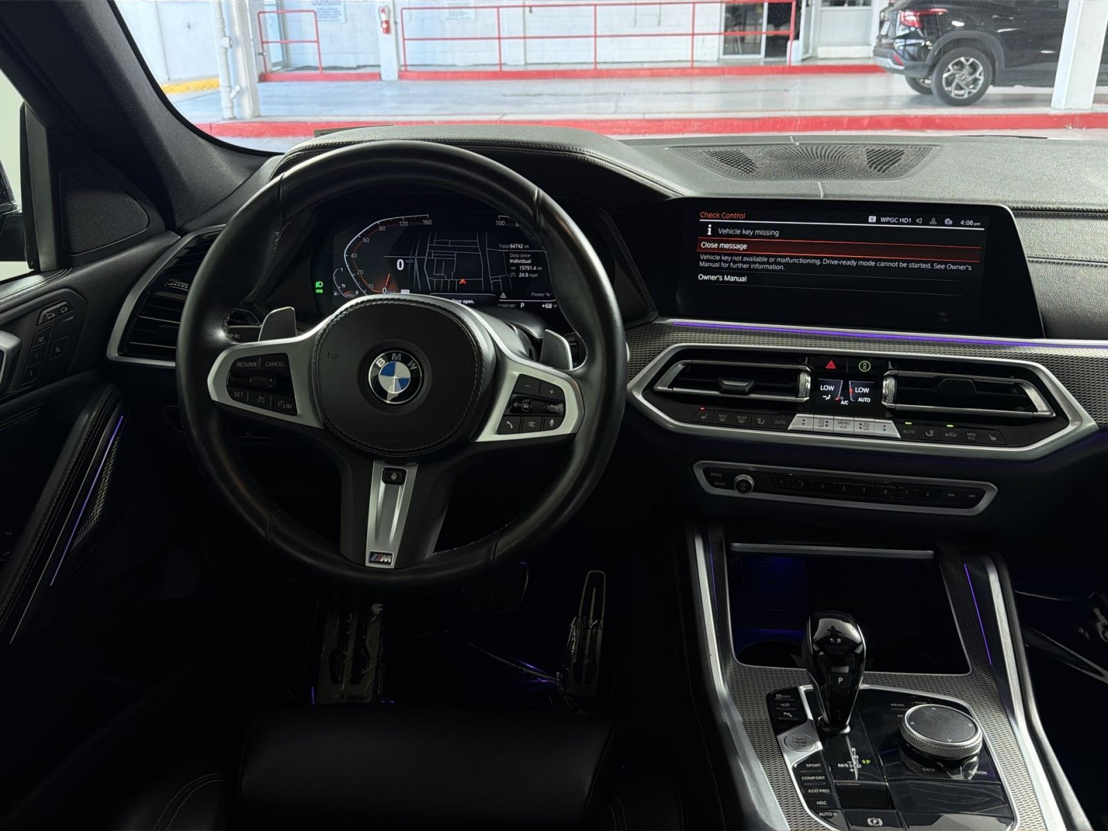 Used 2023 BMW X6 xDrive40i w/ M Sport Package AWD/4WD image 16