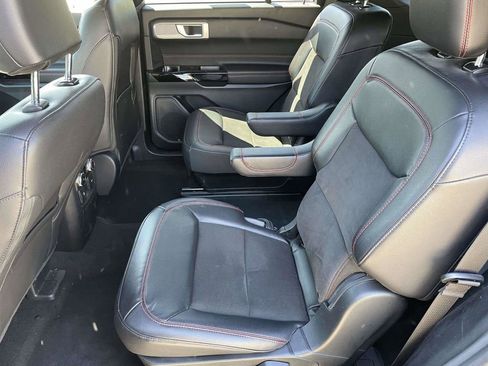 Used 2023 Ford Explorer ST-Line w/ Class IV Trailer Tow Package RWD image 12