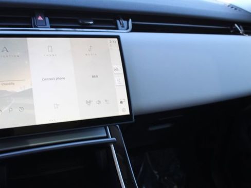 Used 2025 Land Rover Range Rover Evoque S image 13