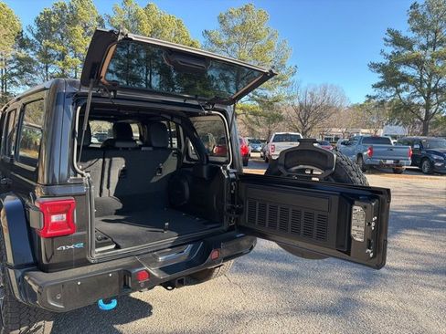 Used 2024 Jeep Wrangler High Altitude image 20
