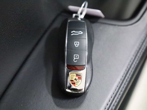 Used 2020 Porsche Macan GTS AWD/4WD image 42