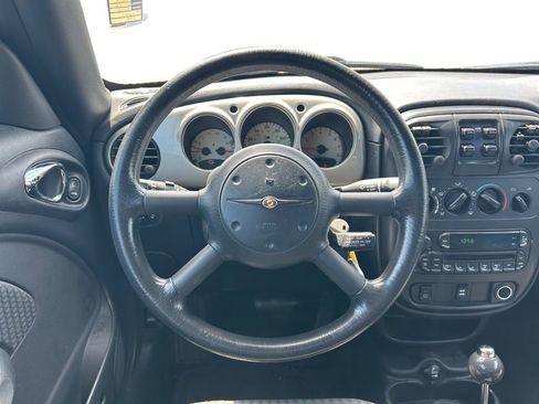 Used 2005 Chrysler PT Cruiser Touring FWD image 8