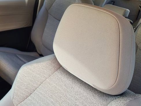 Used 2022 Toyota Sienna LE w/ LE Plus Package image 14